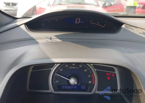 2008 Honda Civic Lx z USA, uszkodzony, nr VIN 2HGFG11618H509067